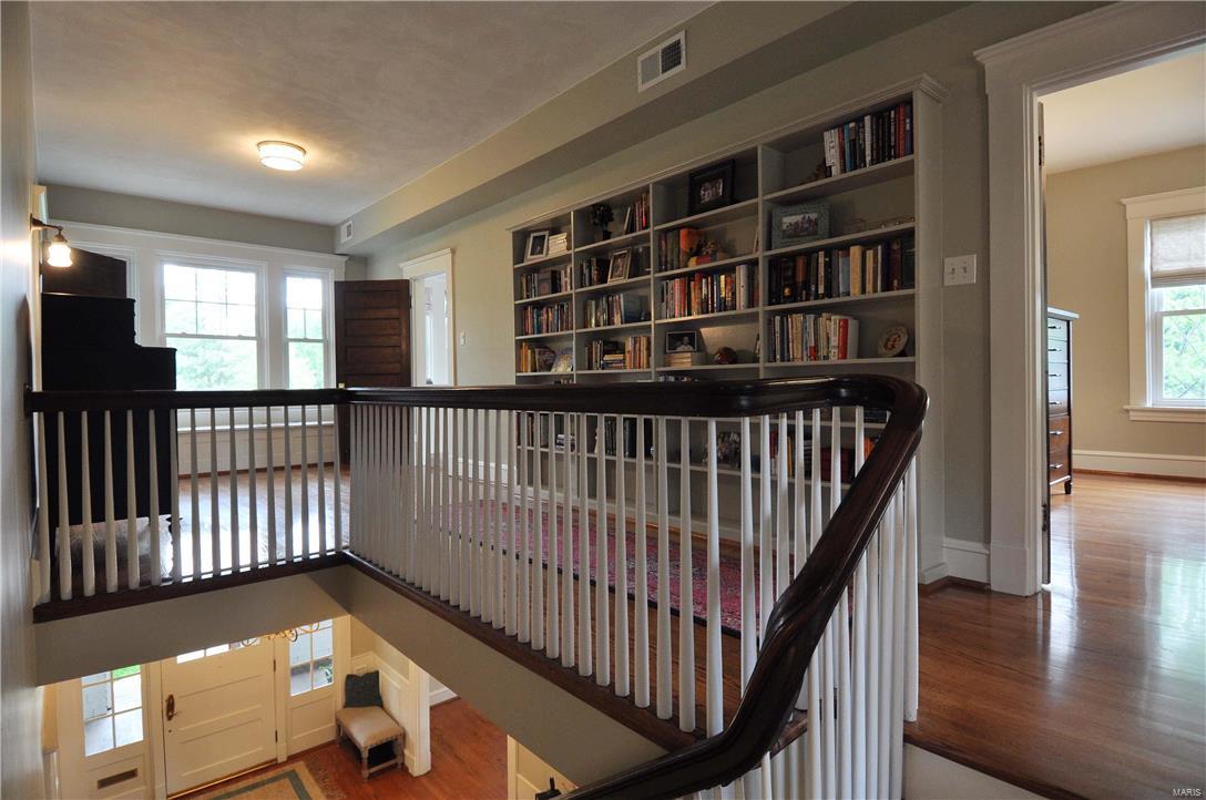 Oak Terrace - Residential