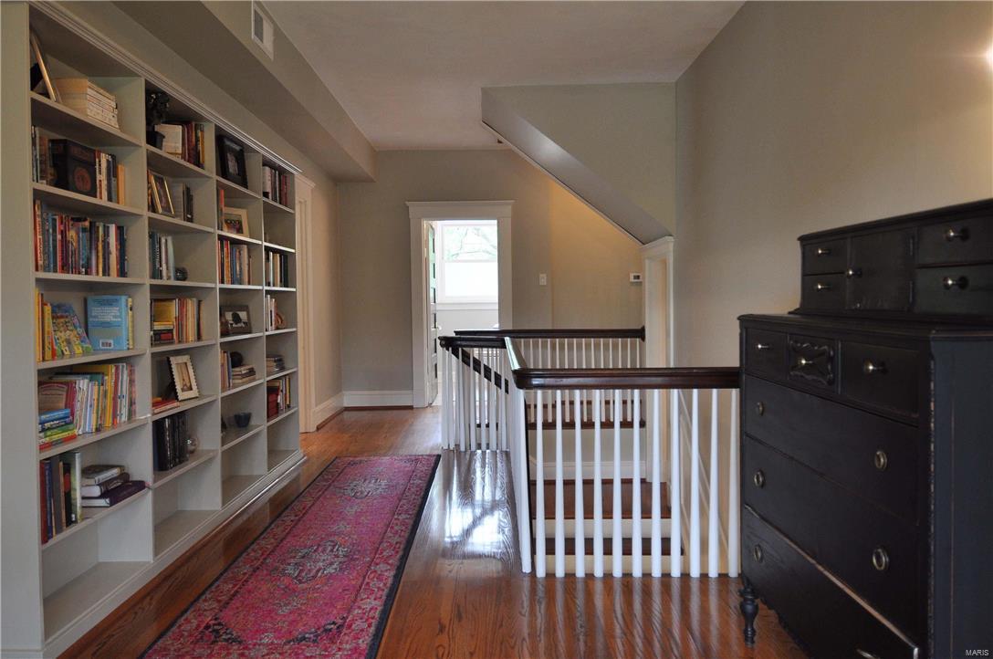 Oak Terrace - Residential