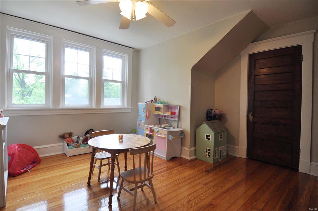 Oak Terrace - Residential