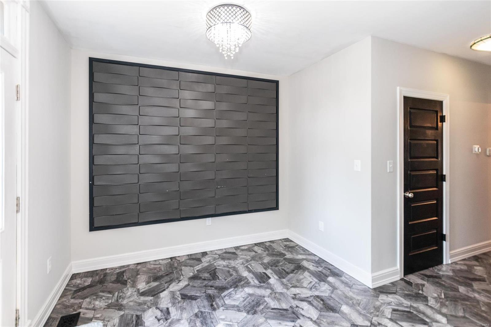 St Louis Commons Add - Residential