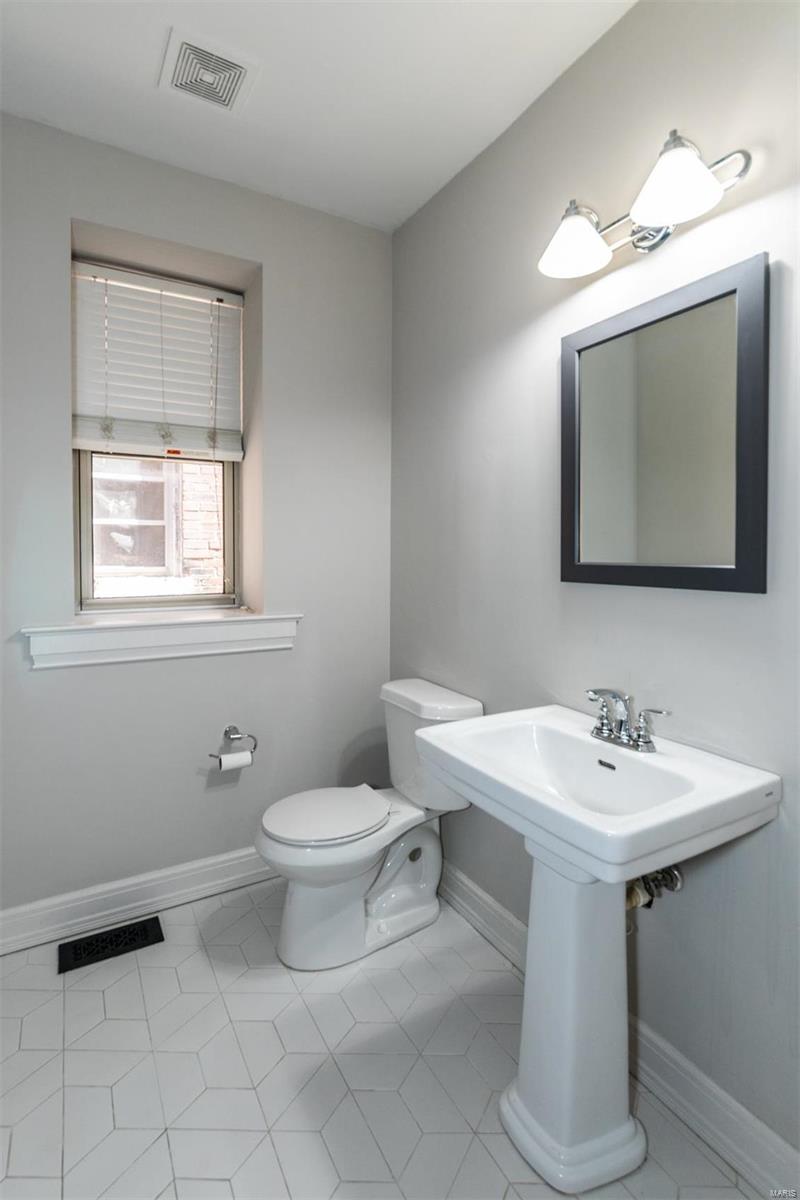 St Louis Commons Add - Residential