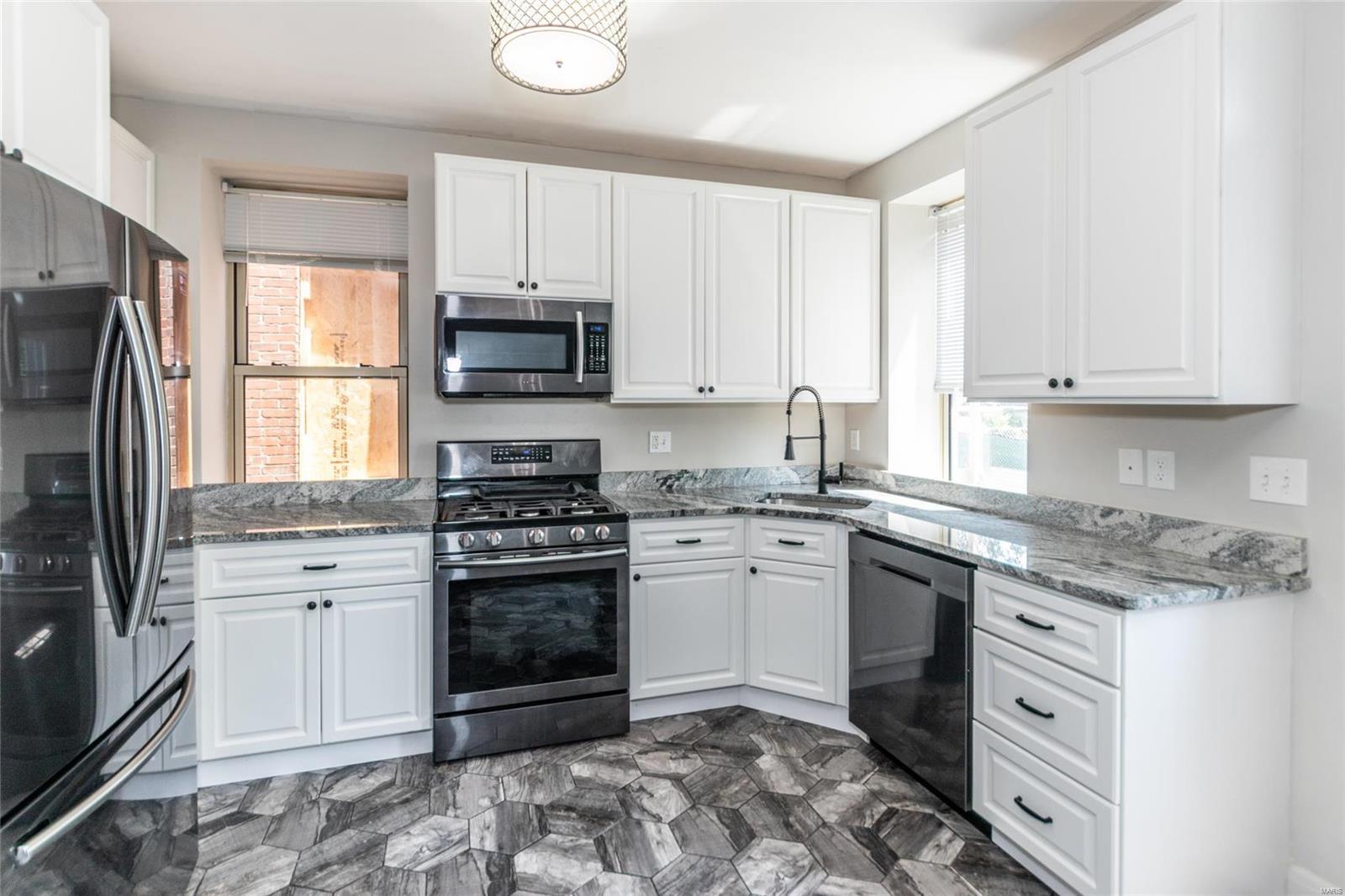 St Louis Commons Add - Residential