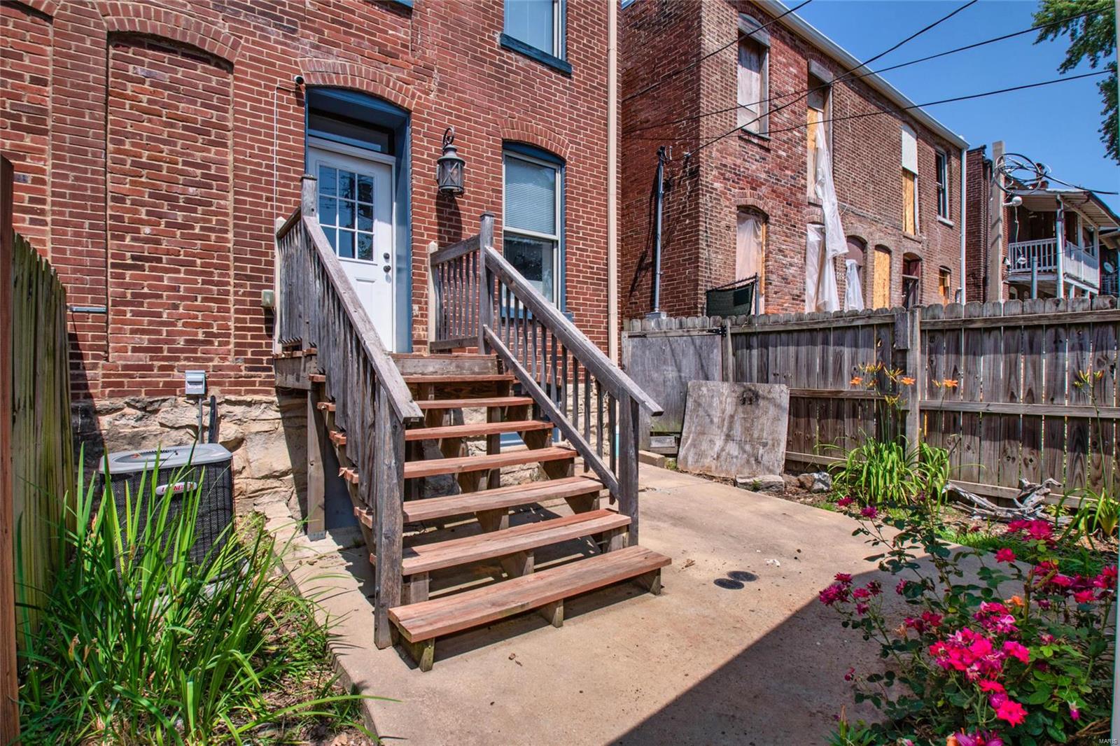 St Louis Commons Add - Residential