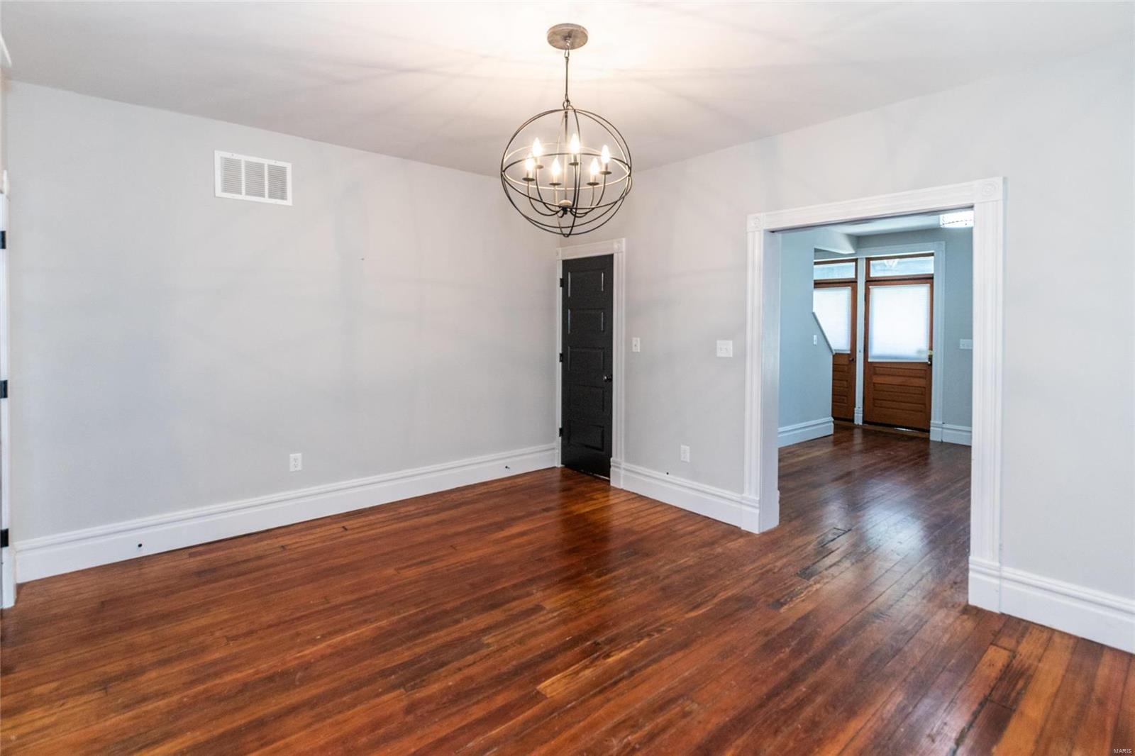 St Louis Commons Add - Residential