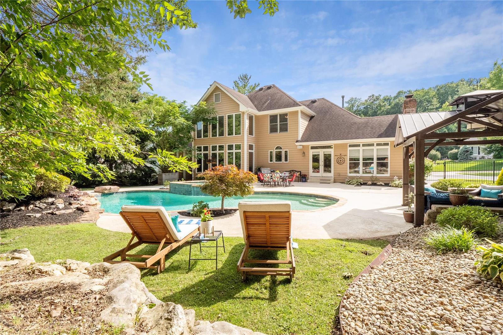 Pine Creek - Residential