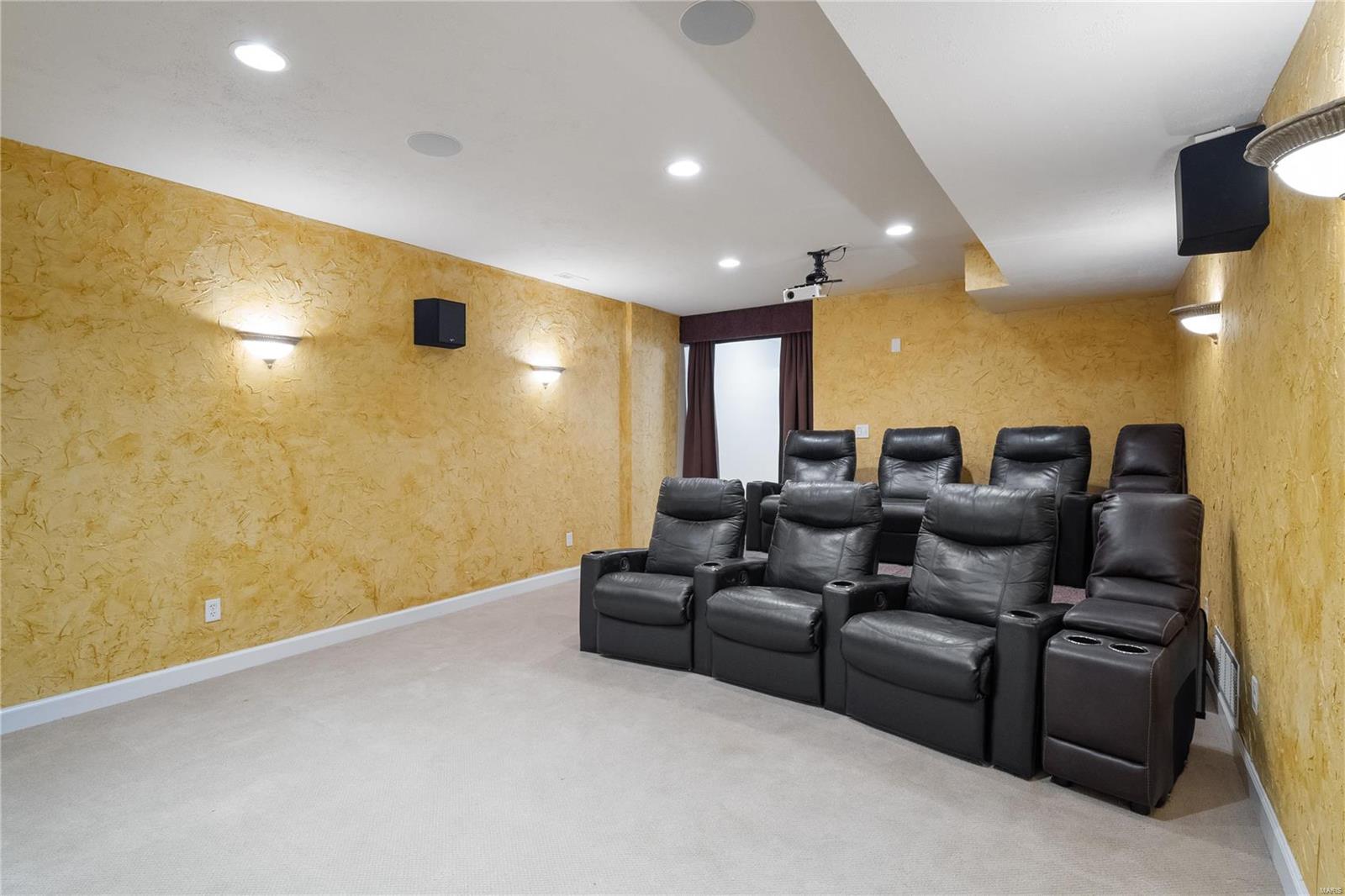 Pine Creek - Residential