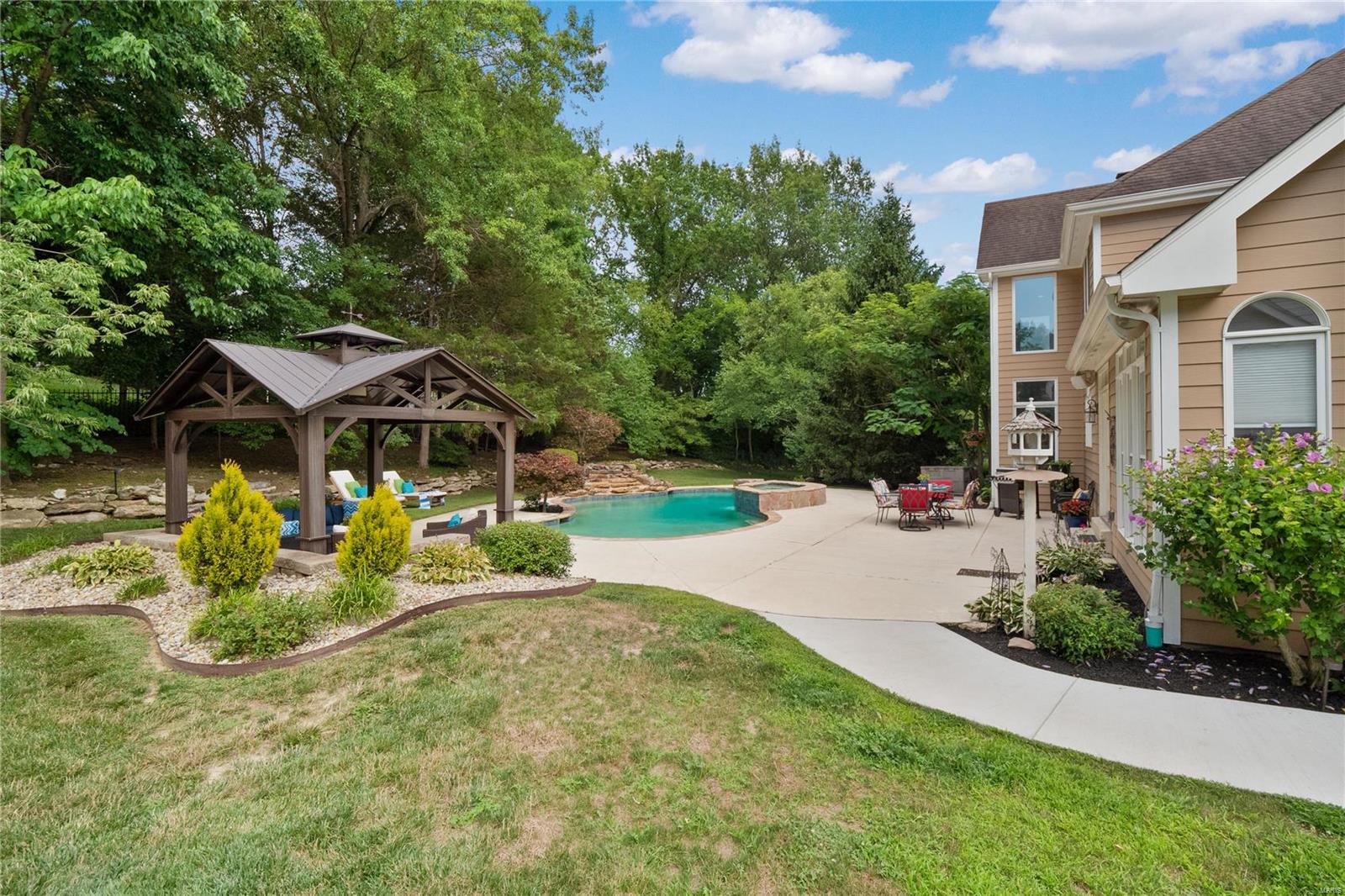 Pine Creek - Residential