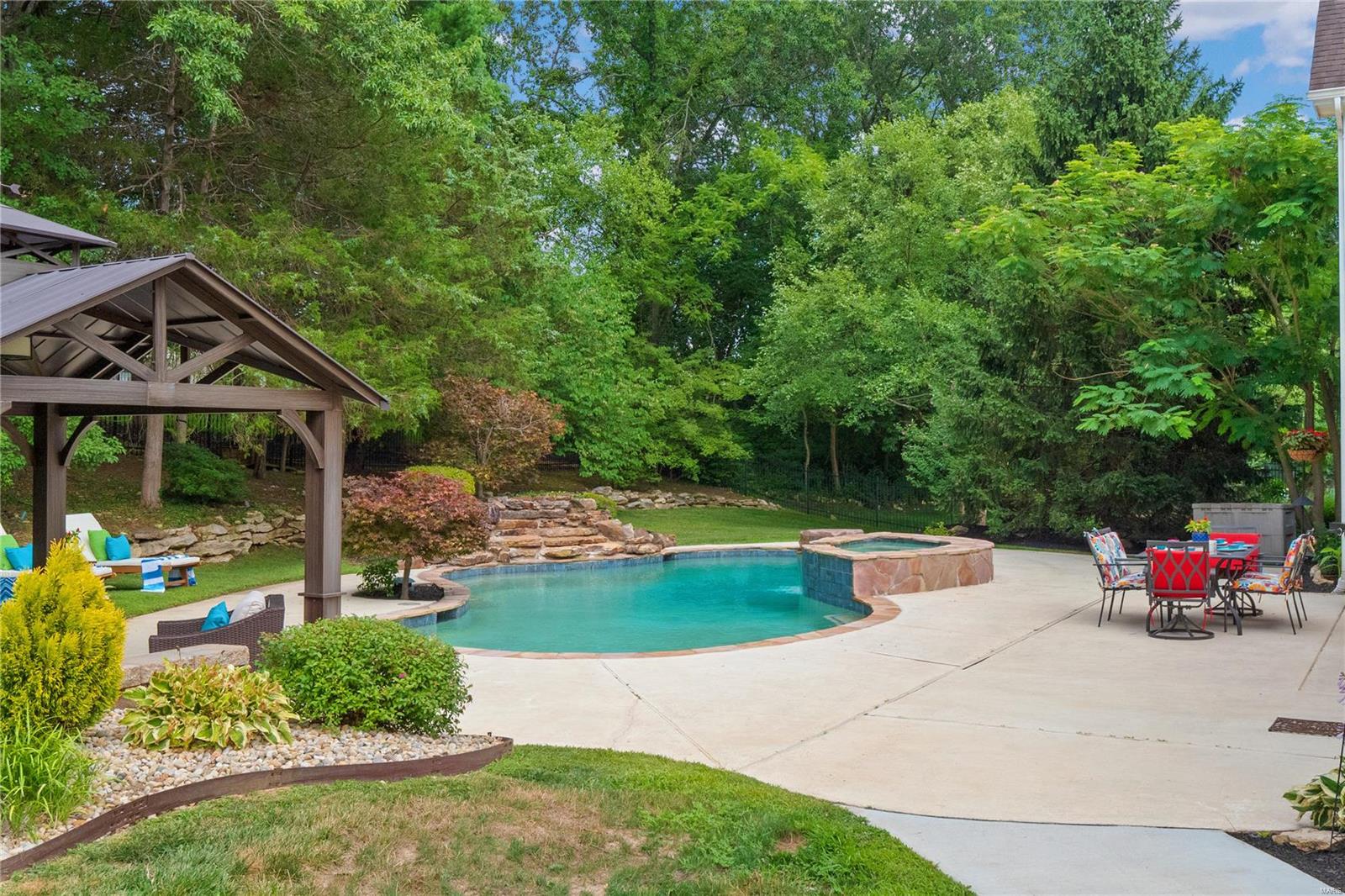 Pine Creek - Residential