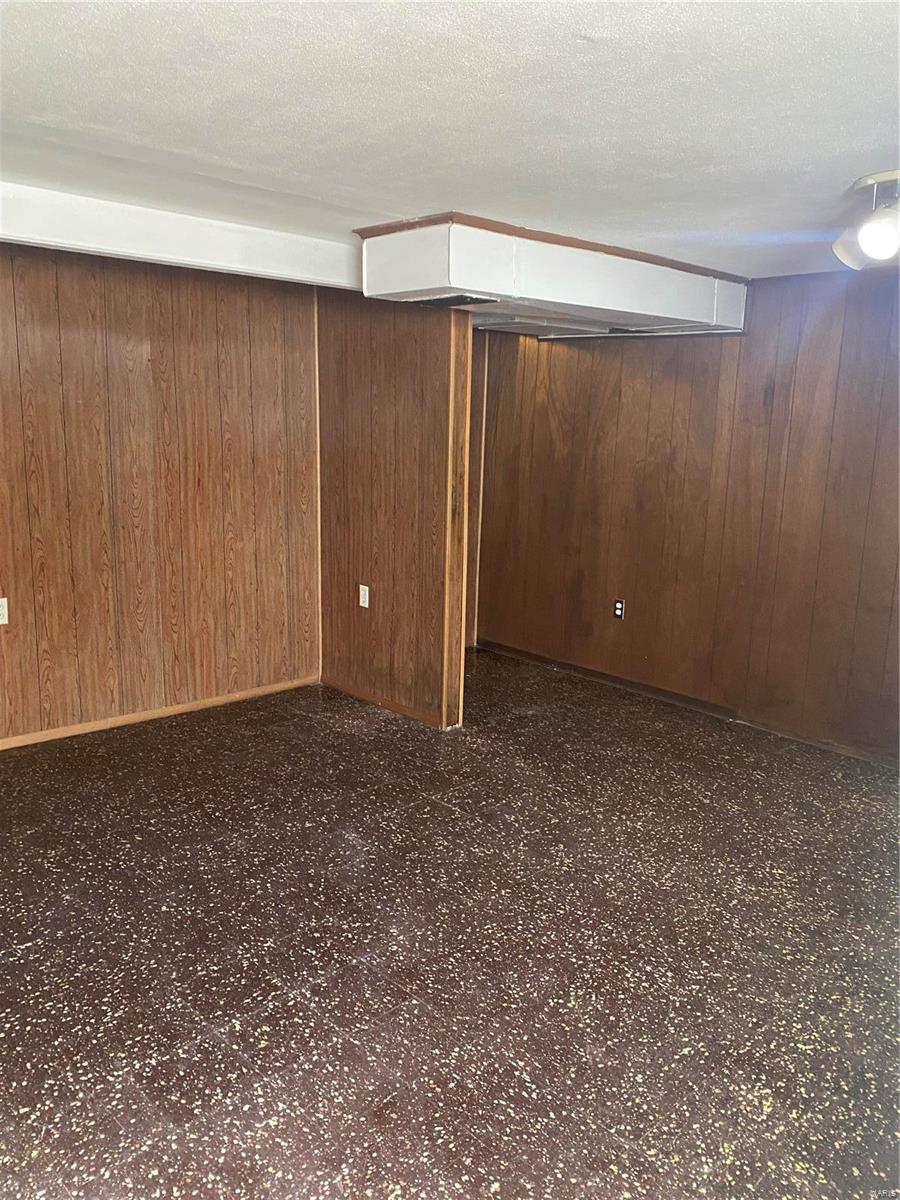 Holiday Terrace - Residential Lease