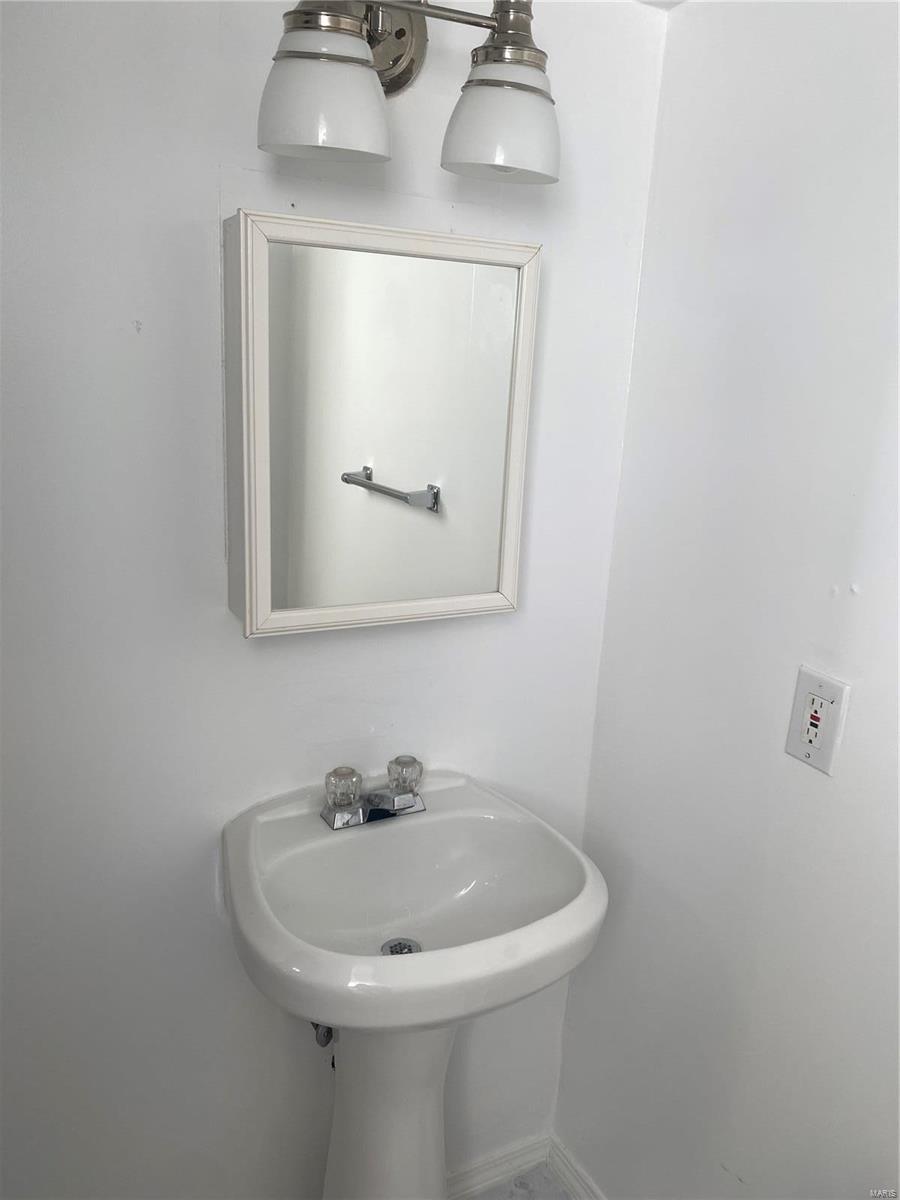 Holiday Terrace - Residential Lease