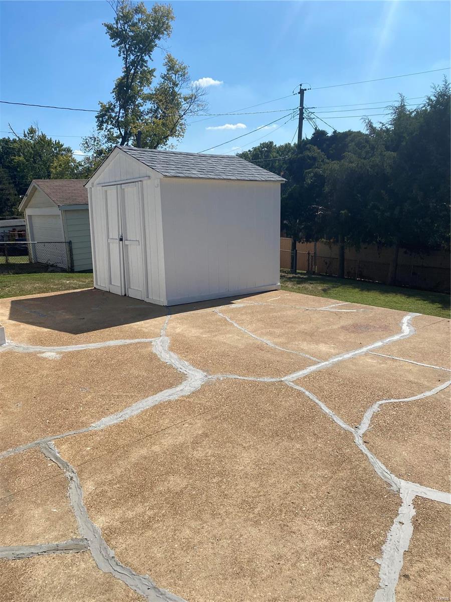 Holiday Terrace - Residential Lease