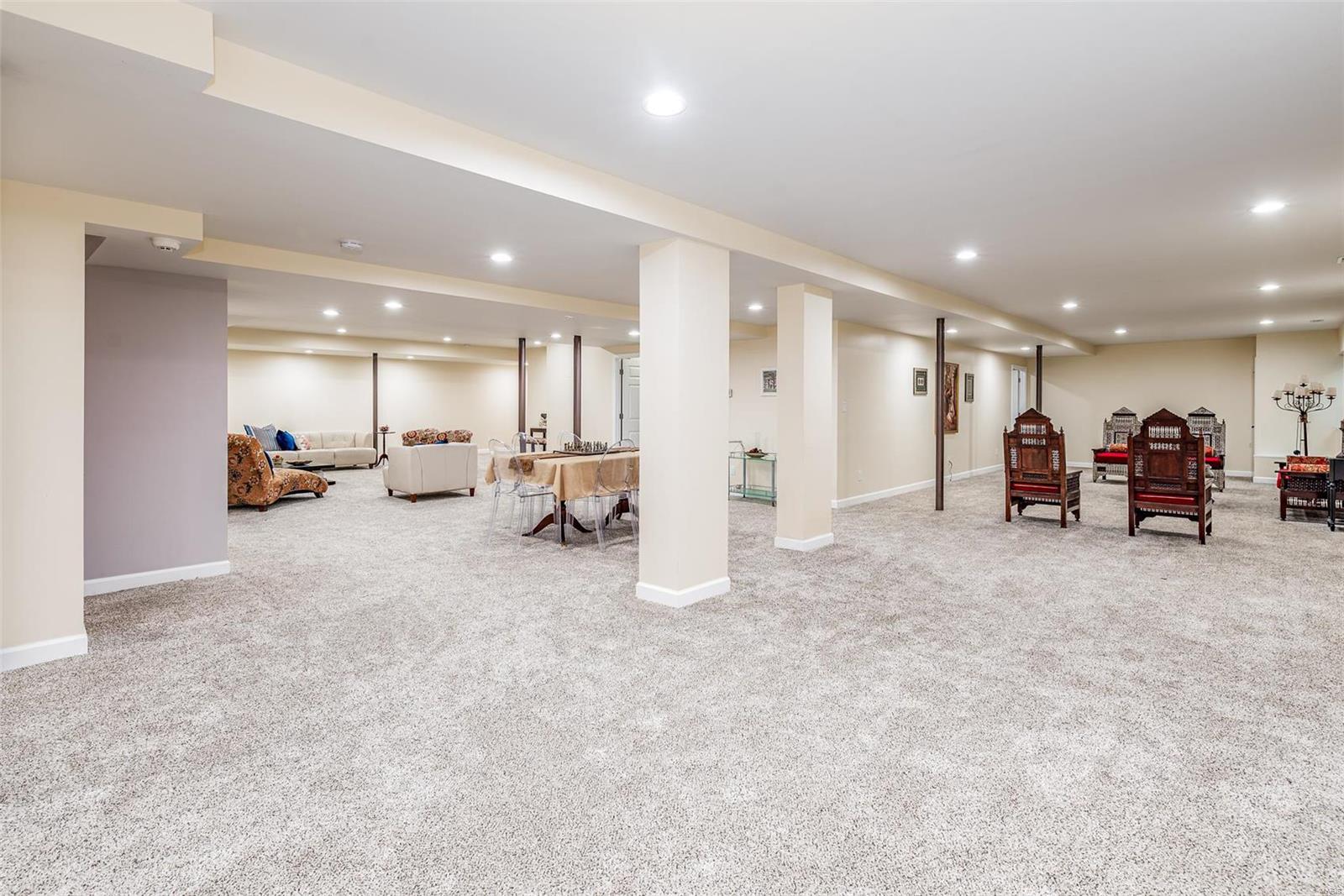 Lynnbrook - Residential