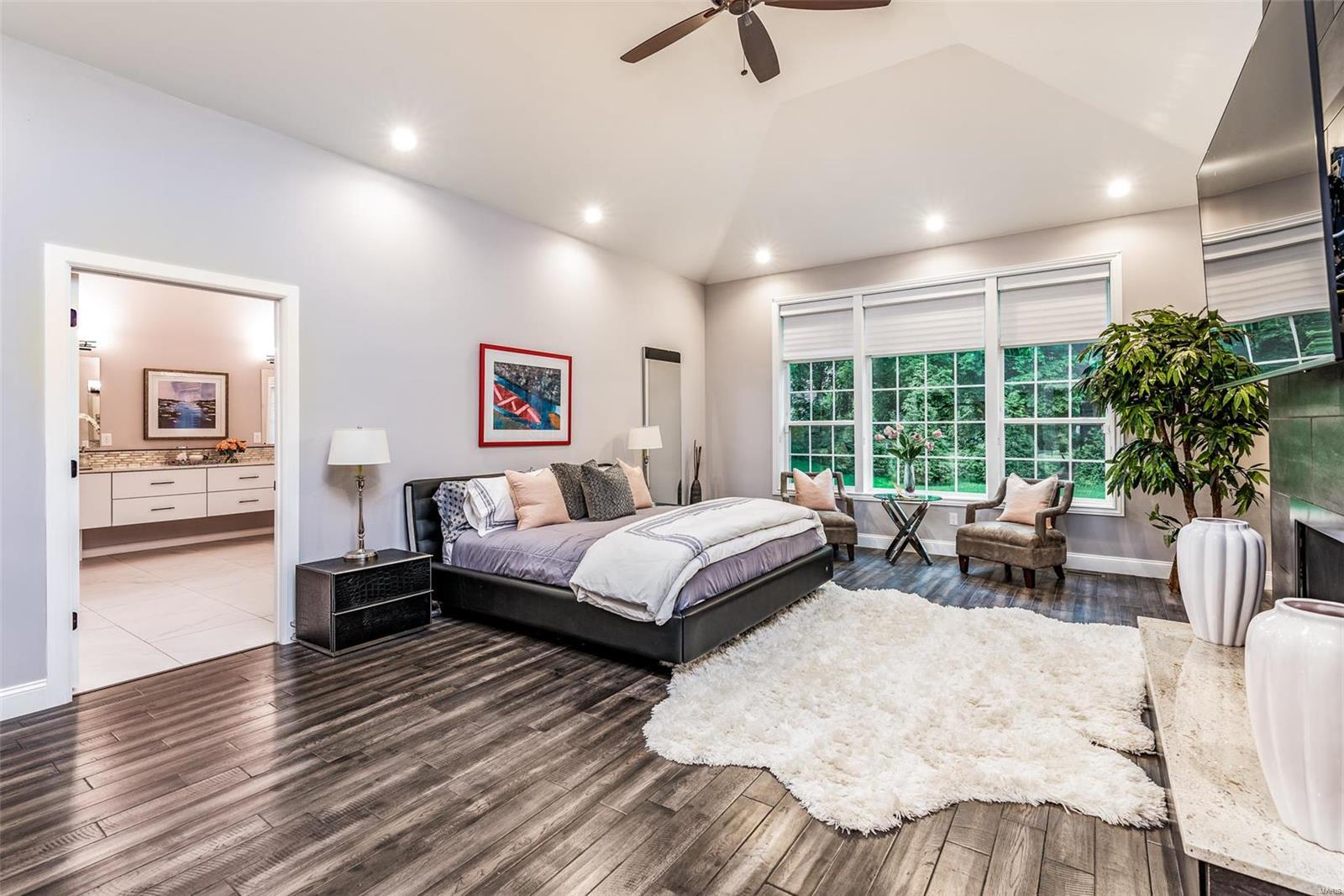 Lynnbrook - Residential