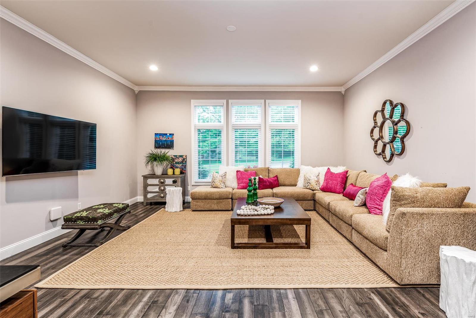 Lynnbrook - Residential