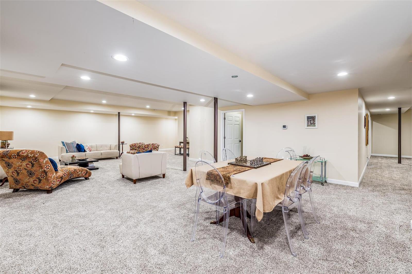 Lynnbrook - Residential