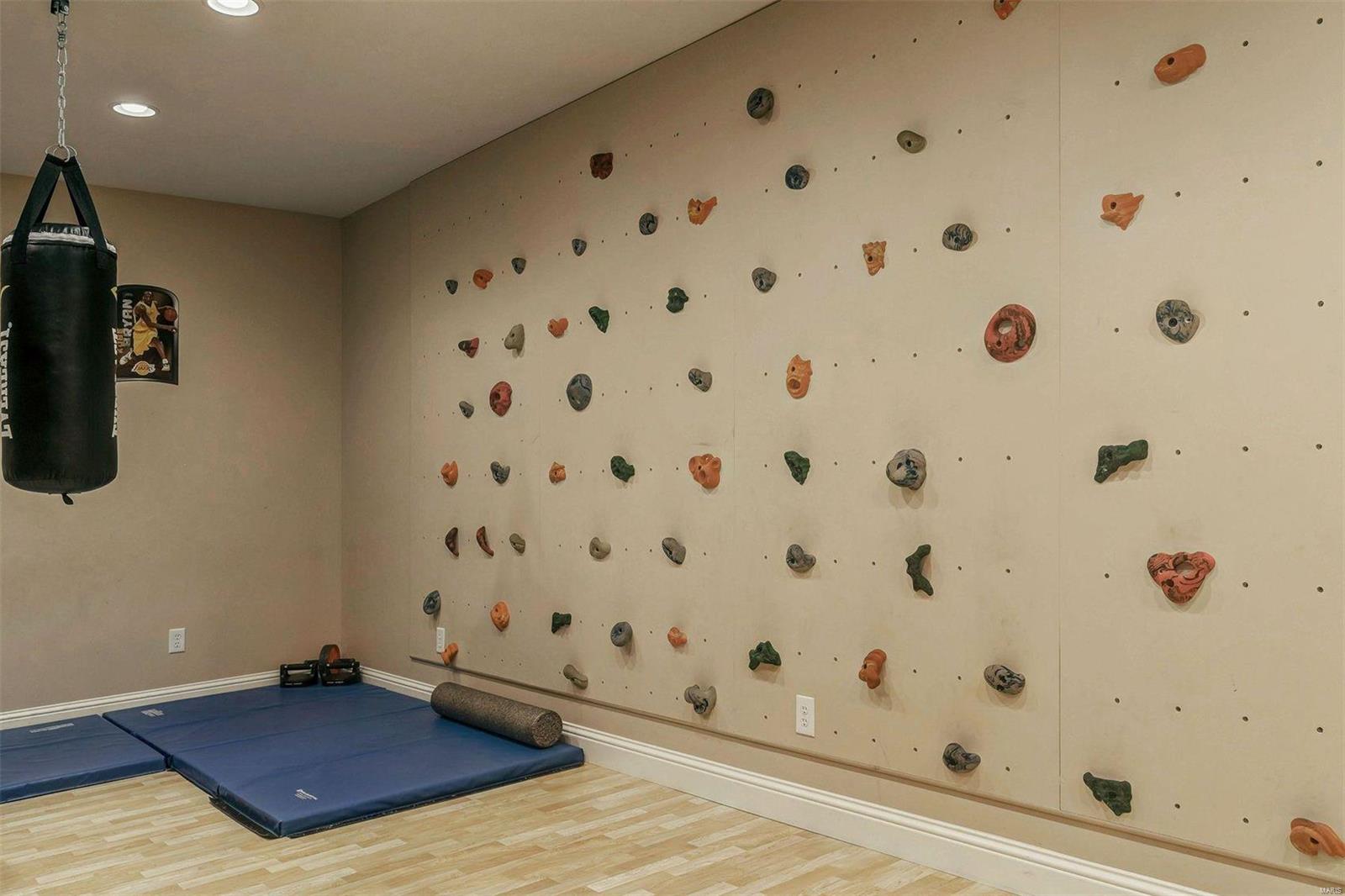 West Ladue - Residential