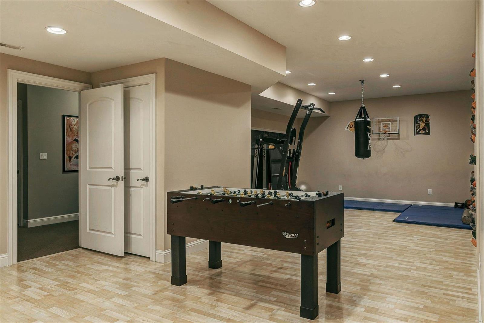 West Ladue - Residential