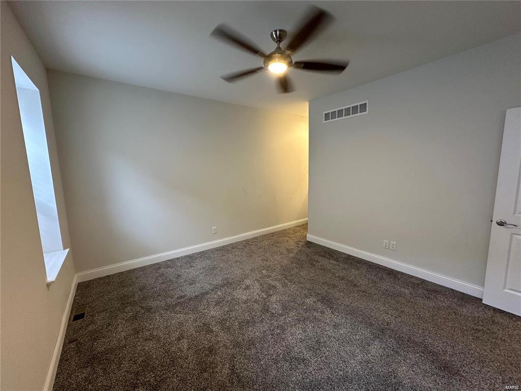 St Louis, Missouri 63108, United States, 2 Bedrooms Bedrooms, ,3 BathroomsBathrooms,Residential,Pending,31235