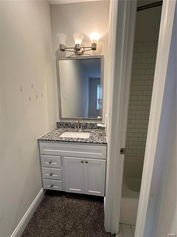 St Louis, Missouri 63108, United States, 2 Bedrooms Bedrooms, ,3 BathroomsBathrooms,Residential,Pending,31235