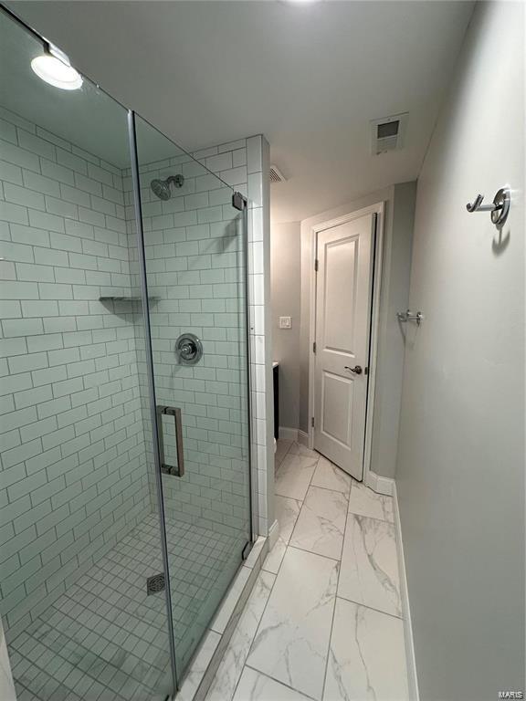 St Louis, Missouri 63108, United States, 2 Bedrooms Bedrooms, ,3 BathroomsBathrooms,Residential,Pending,31235