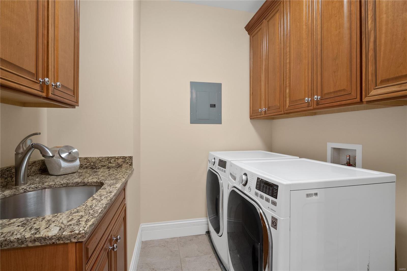 Clayton Gardens 3 - Residential