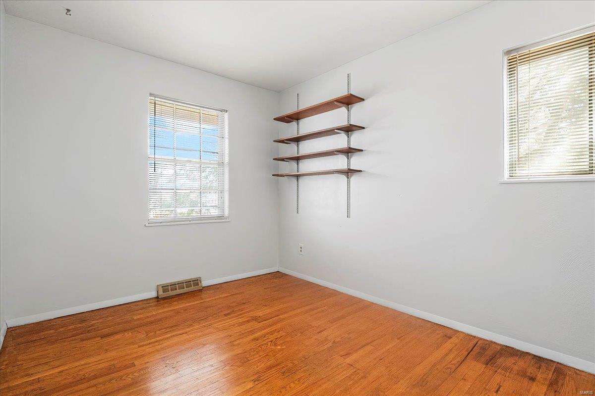 Manchester, Missouri 63011, United States, 3 Bedrooms Bedrooms, ,2 BathroomsBathrooms,Residential,Pending,90458