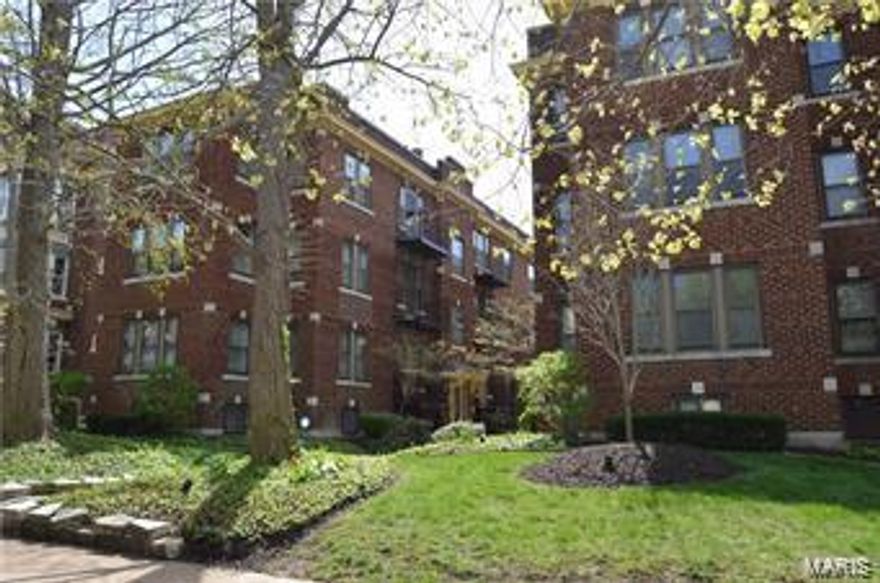 Newly updated kitchen with newer stove/oven, microwave, includes side by side frig, newer wood cabinets, granite. Wood floors in main spacious living areas. Large eating and living rooms. Master has bath and balcony. In unit laundry includes washer and dryer. Top unit- quiet, no one above you. Rear stairs to outside, Secure building. Secure gated parking. Clean, updated, ready to move into. Also for lease. Home protection plan in place and covers buyer for 1 year from closing. Location: Upper Level