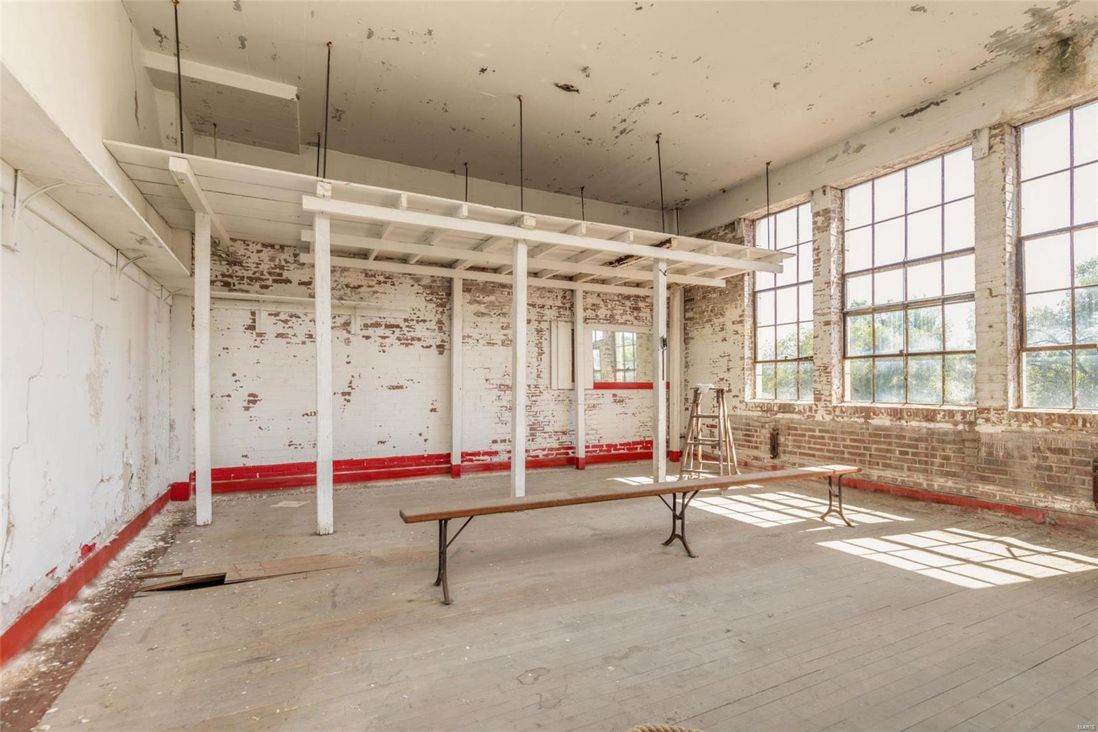 Aubert Place Add - Commercial Sale