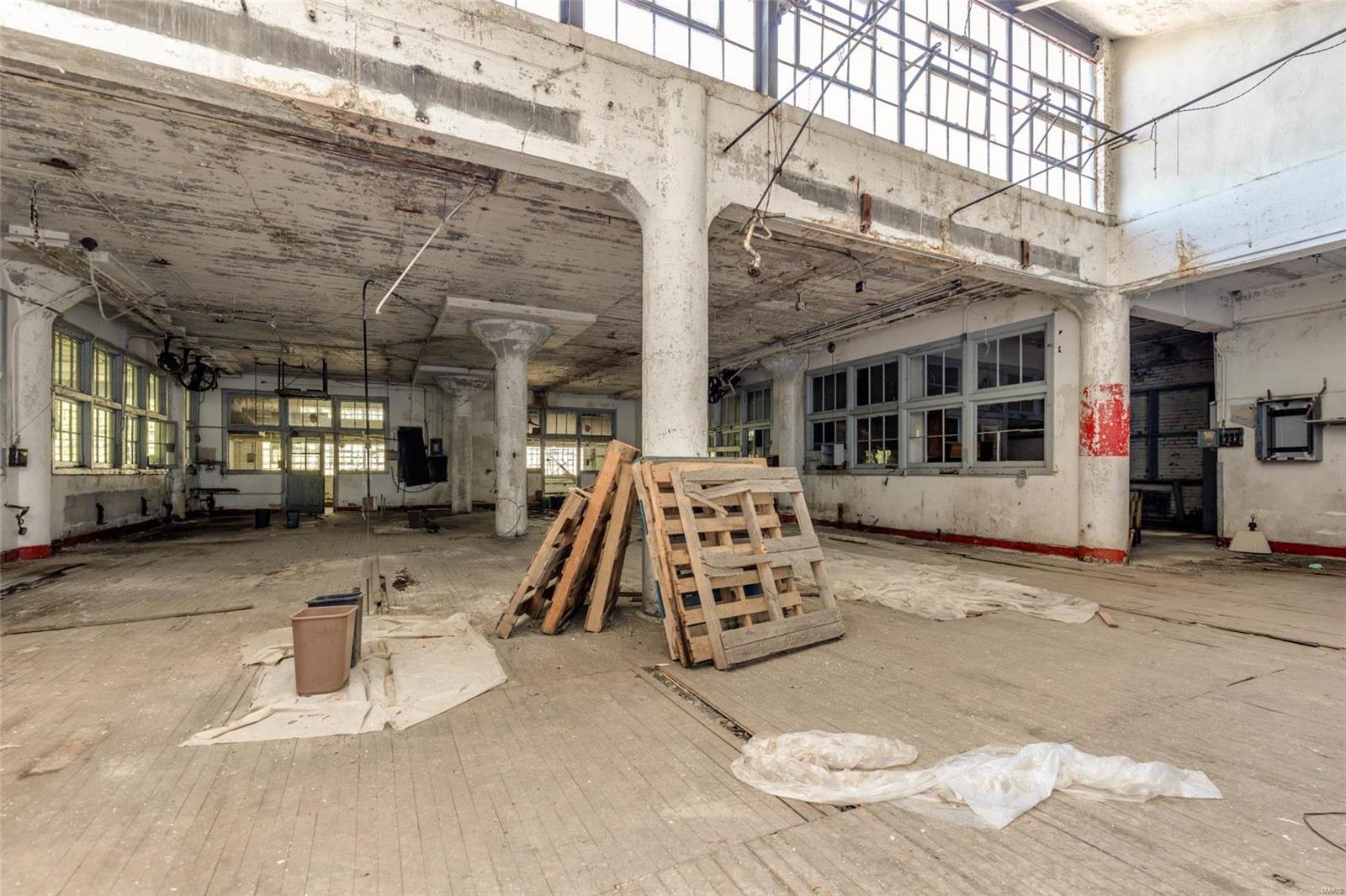 Aubert Place Add - Commercial Sale