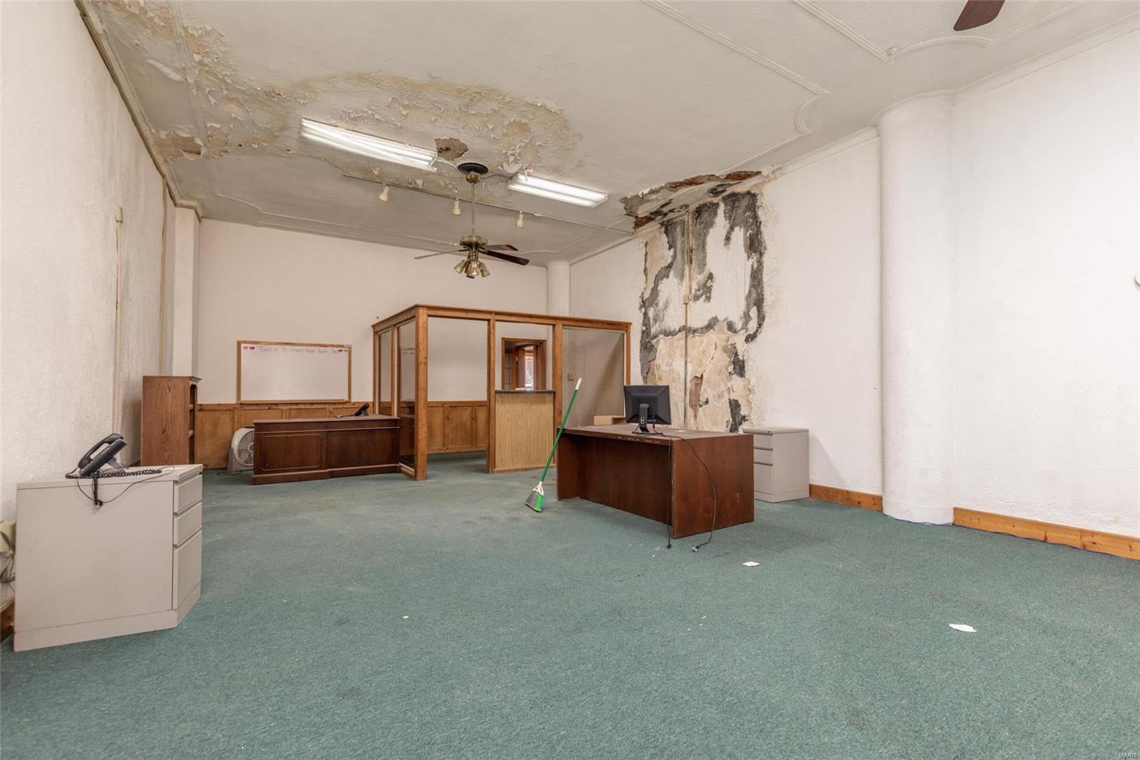 Aubert Place Add - Commercial Sale