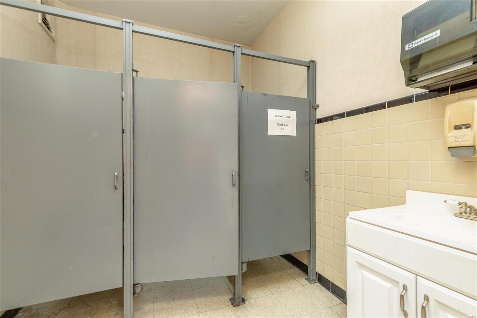 Aubert Place Add - Commercial Sale