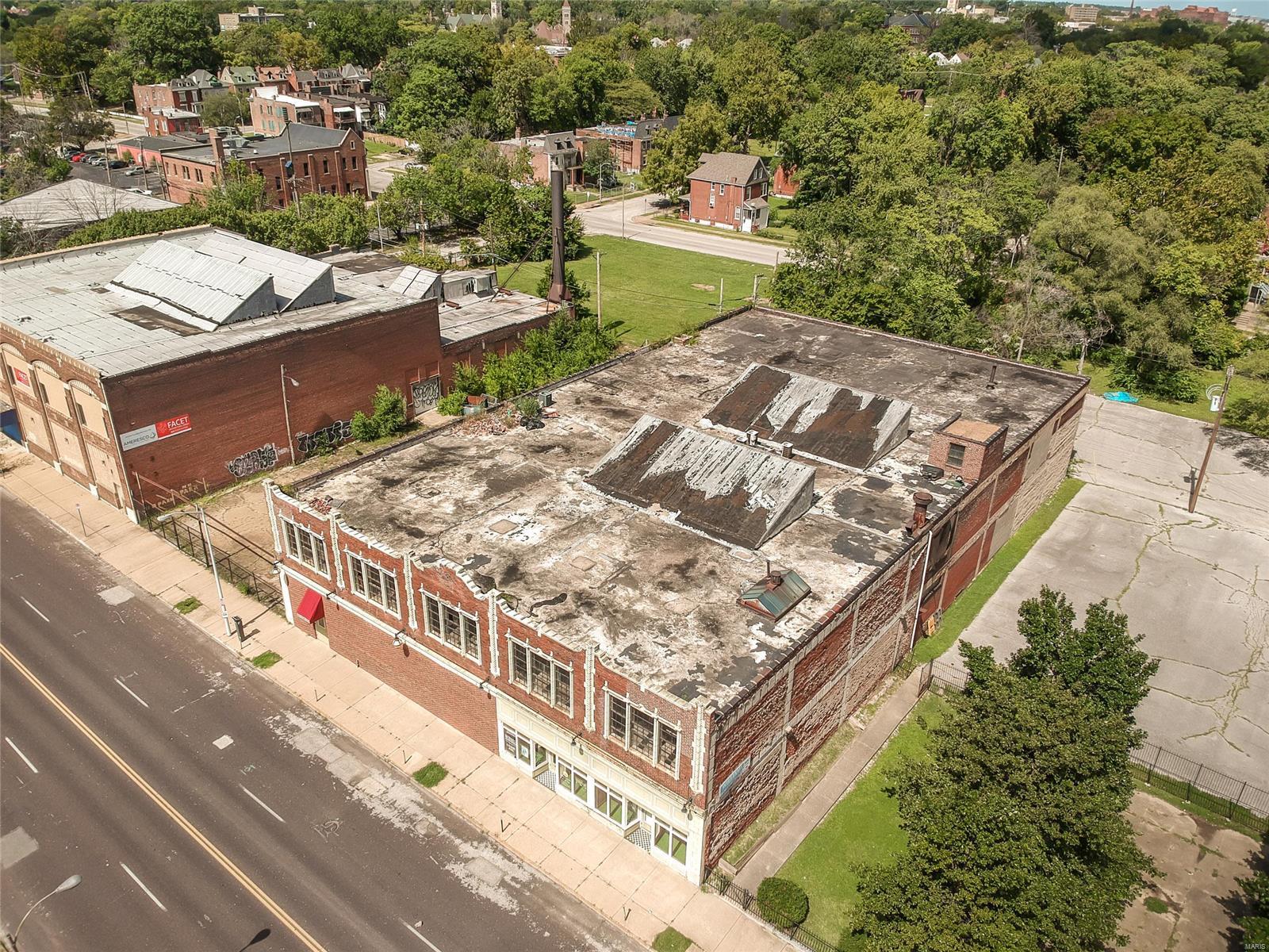 Aubert Place Add - Commercial Sale