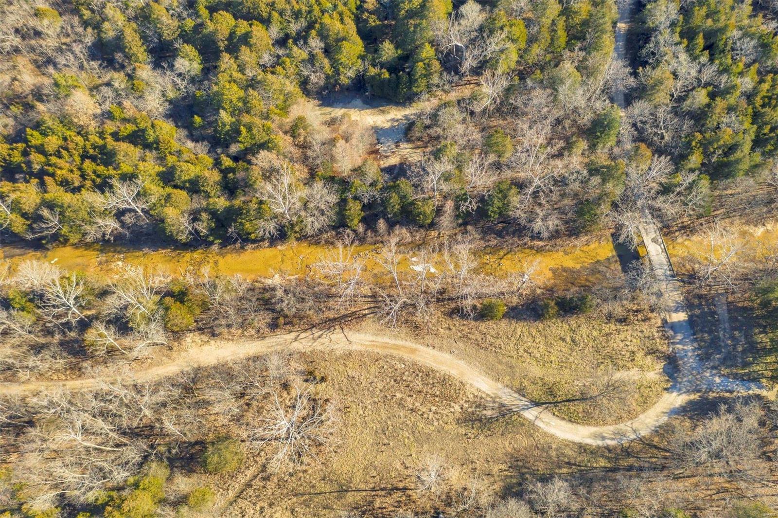 Brook Hollow 02 - Land