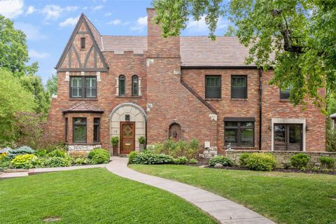 Photo of 48 Hillvale Drive, Clayton, MO 63105 (MLS # 23030297)