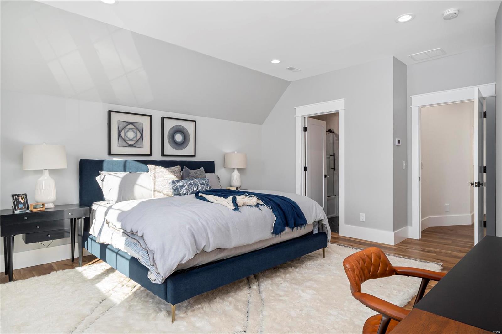 Williamsburg 3 - Residential