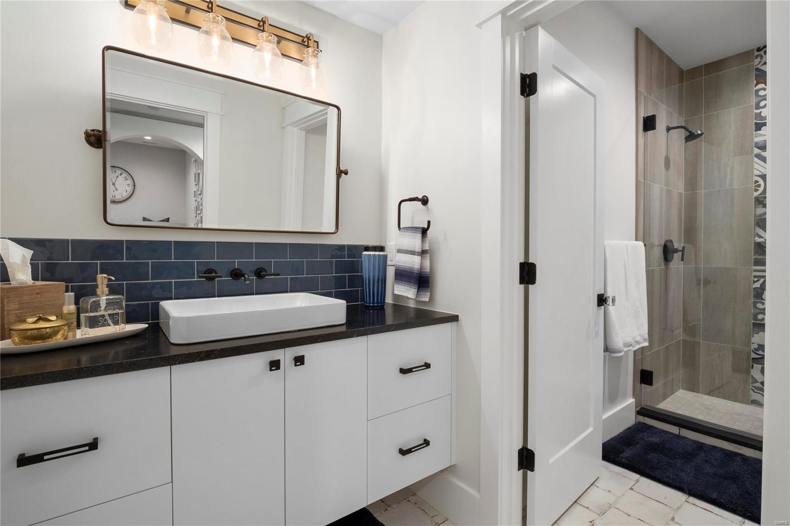 Williamsburg 3 - Residential