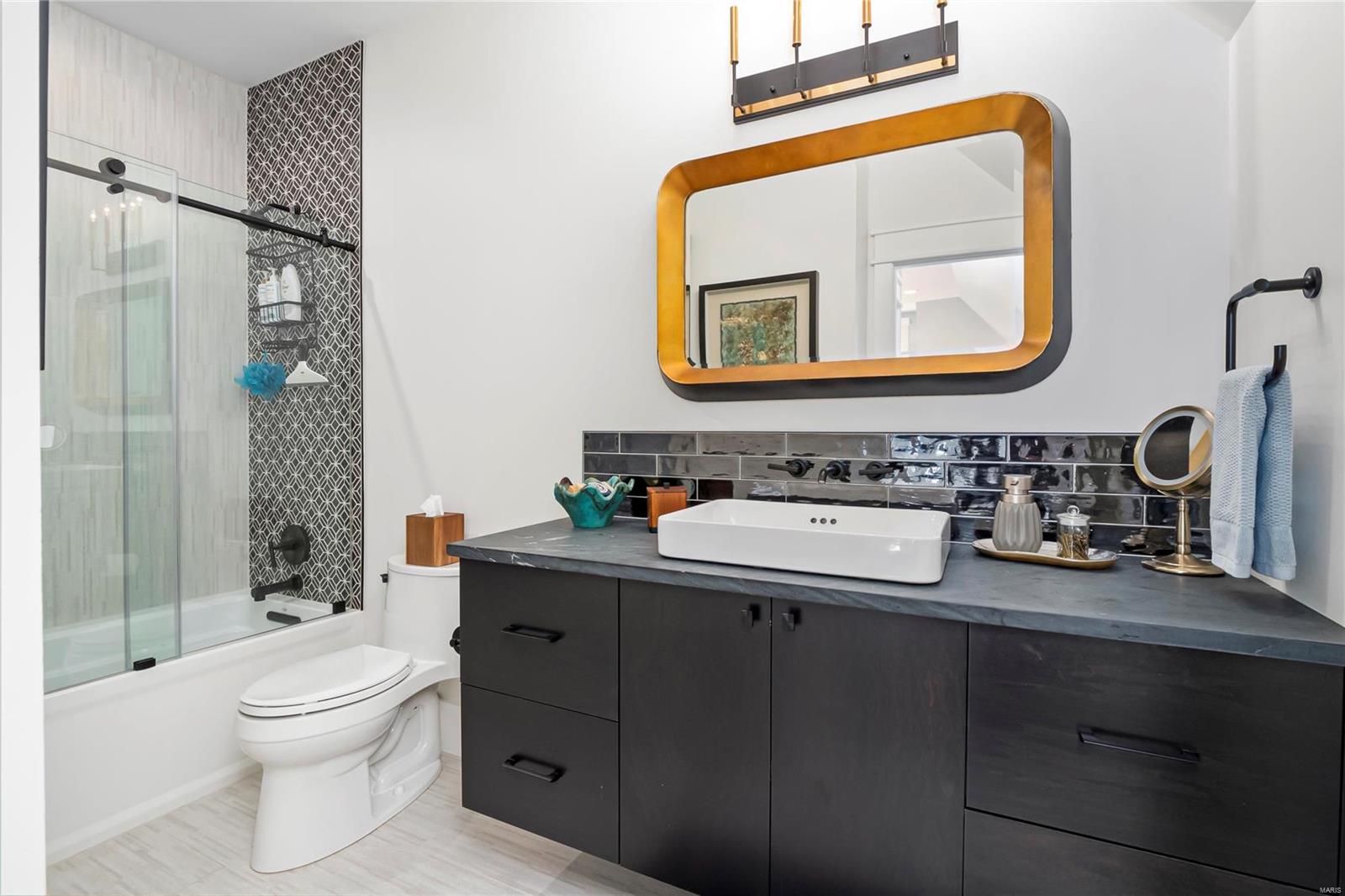 Williamsburg 3 - Residential