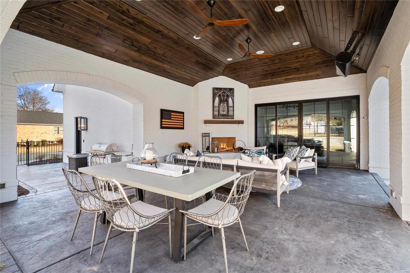 Williamsburg 3 - Residential