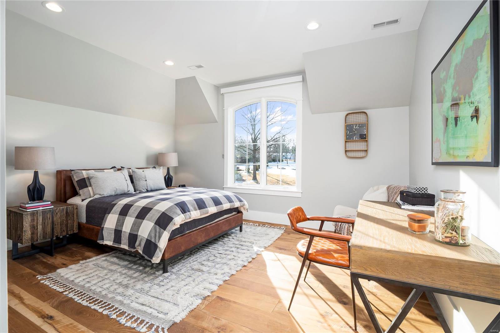 Williamsburg 3 - Residential