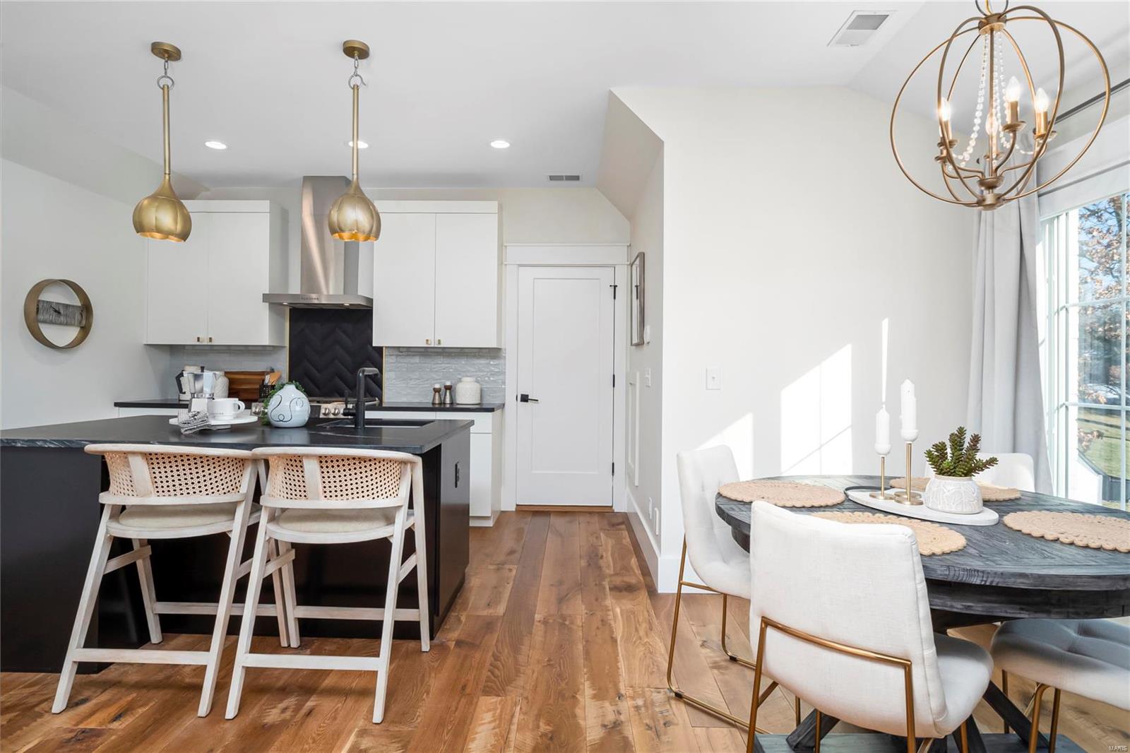 Williamsburg 3 - Residential