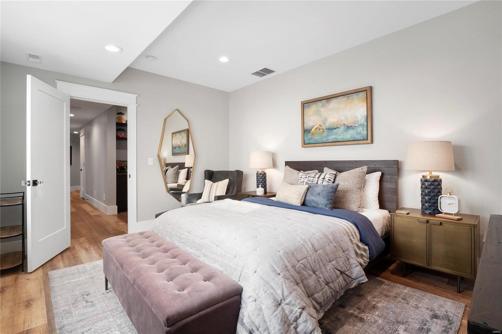 Williamsburg 3 - Residential