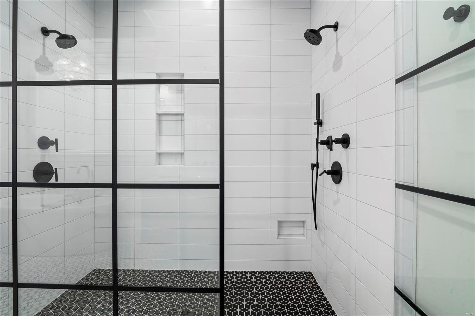 Williamsburg 3 - Residential