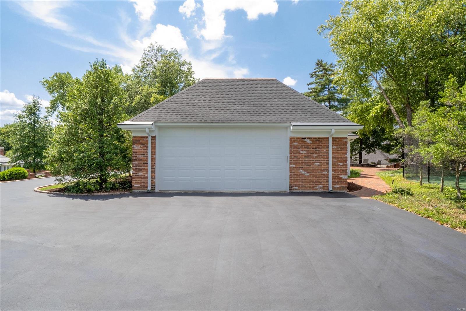 Kings Glen - Residential