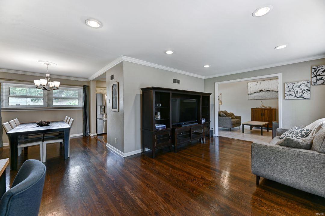 Webster Oaks - Residential