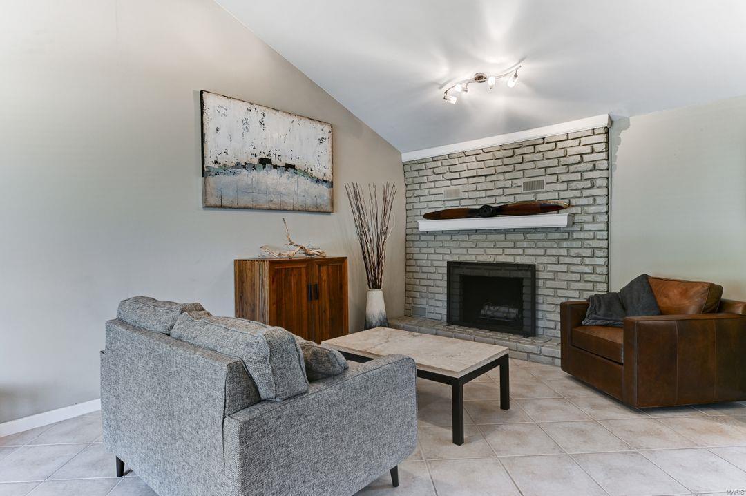 Webster Oaks - Residential