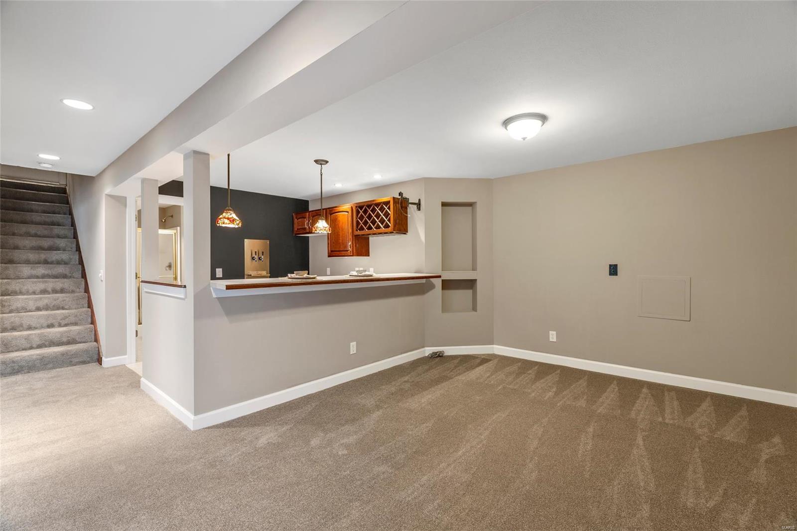 Locksley Manor #1 - Residential