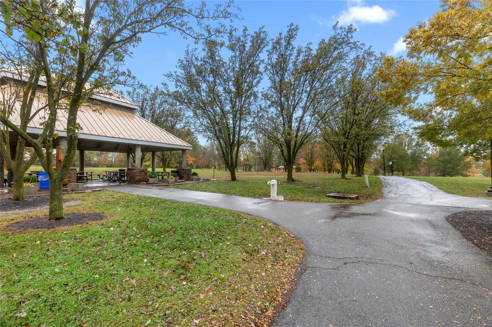 Locksley Manor #1 - Residential