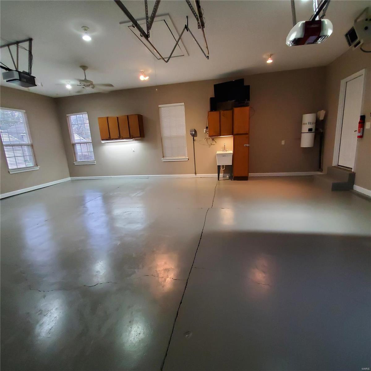 Locksley Manor #1 - Residential