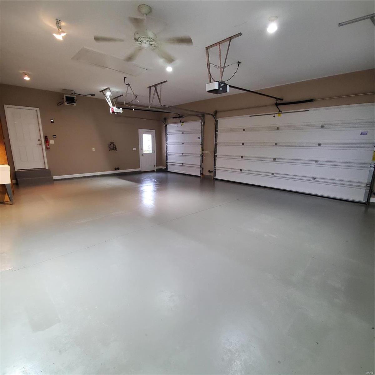 Locksley Manor #1 - Residential