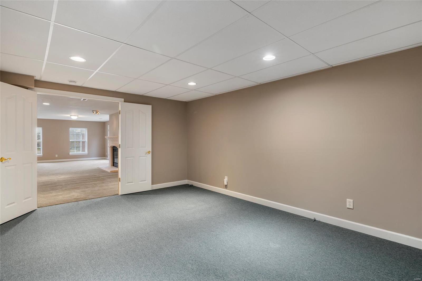 Locksley Manor #1 - Residential